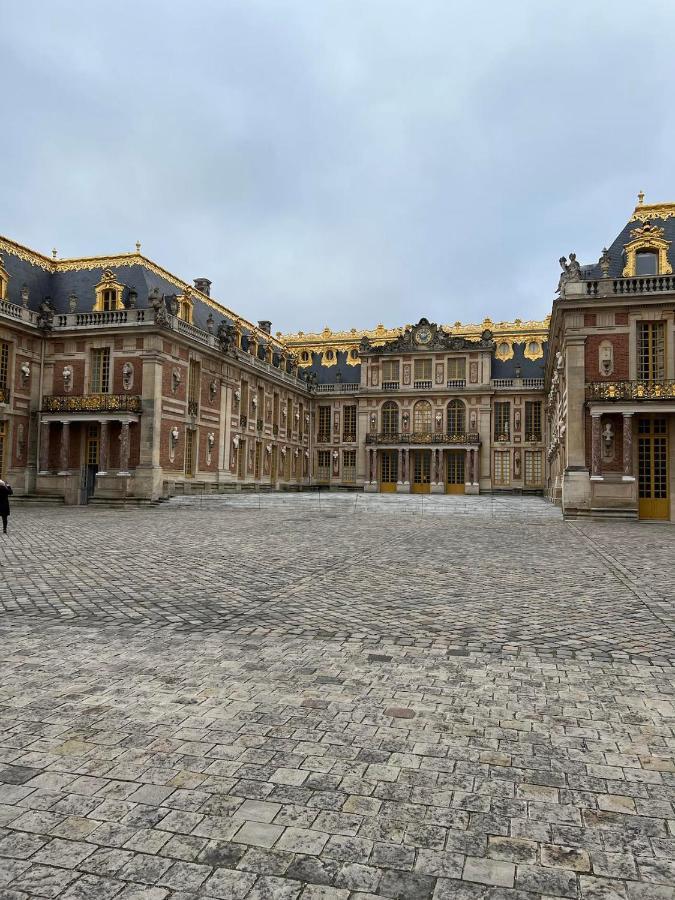 Near Castle Of Versailles Cozy Room With Breakfast And Parking Eksteriør billede