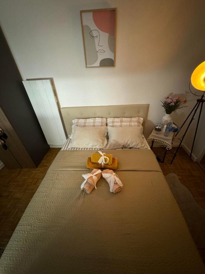 Near Castle Of Versailles Cozy Room With Breakfast And Parking Eksteriør billede