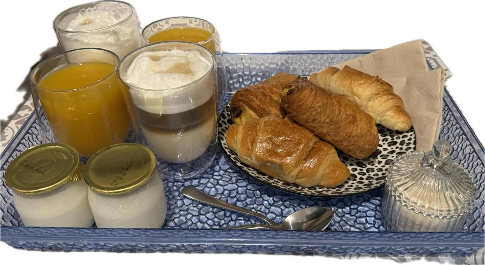 Near Castle Of Versailles Cozy Room With Breakfast And Parking Eksteriør billede