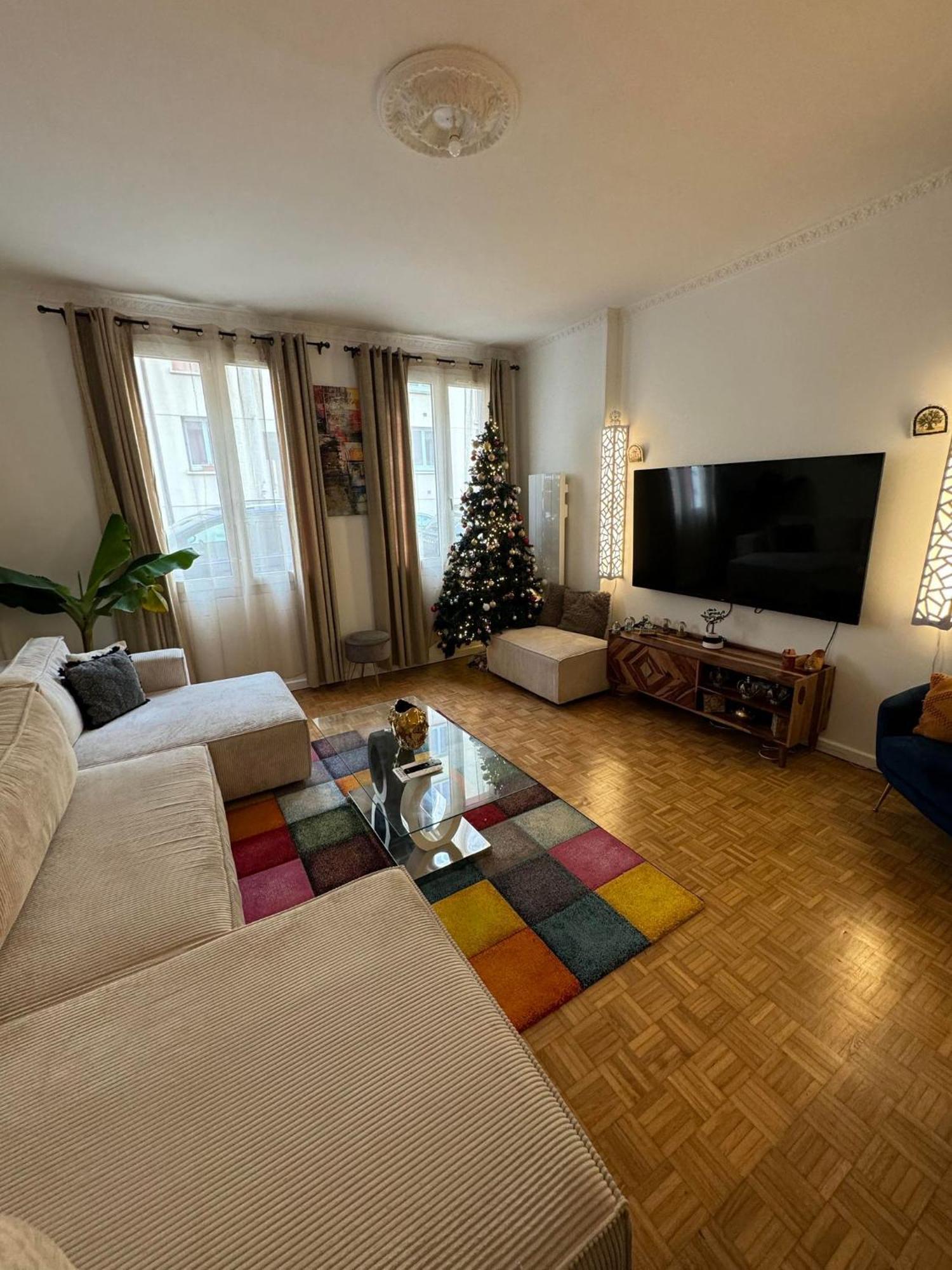 Near Castle Of Versailles Cozy Room With Breakfast And Parking Eksteriør billede